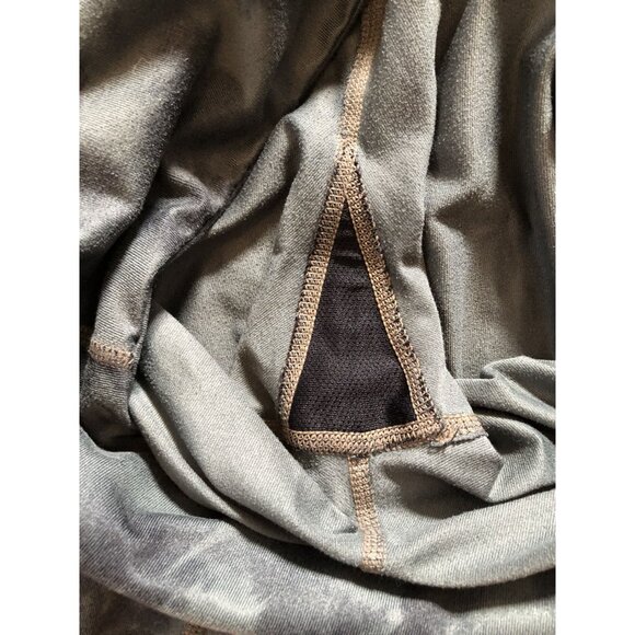 Athleta Women's Medium Tie-Dye Capri Leggings High Rise Athleticwear Gym Yoga - Picture 9 of 12